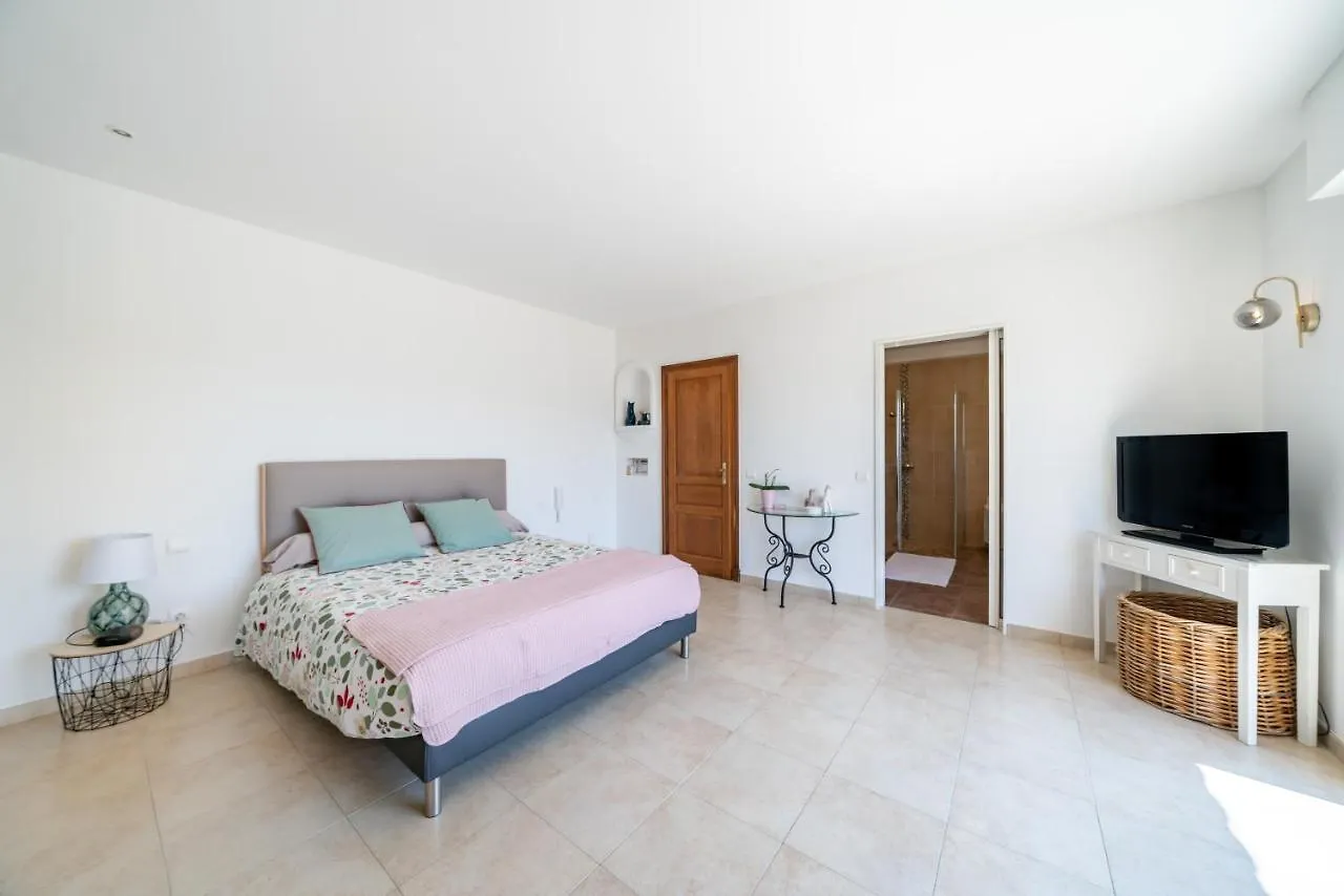 Villa Super Cannes Vallauris 0*,